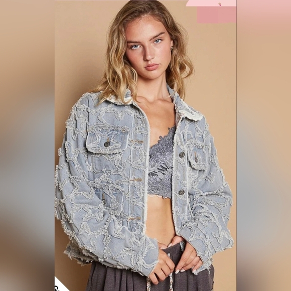 POL Star Textured Raw Hem Long Sleeve Denim Jacket Size S - Picture 1 of 15